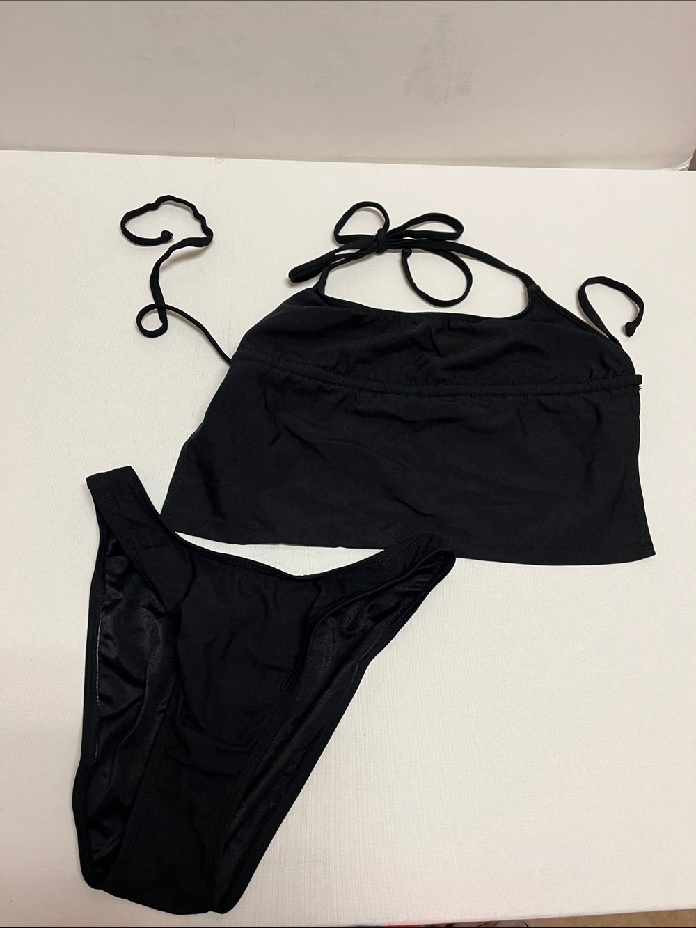 NWOT Studio LA Blanca 2 piece